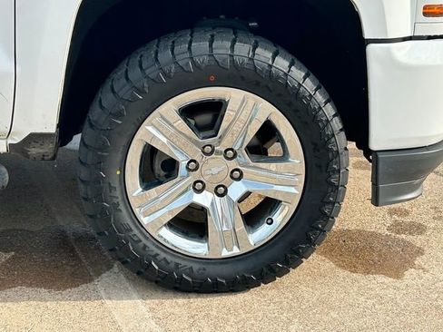 Used 2017 Chevrolet Silverado 1500 Custom w/ Trailering Package image 22