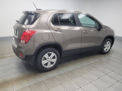 Used 2020 Chevrolet Trax LS w/ Tint and Cruise Package AWD/4WD image 10