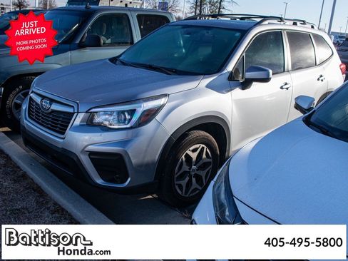 Used 2019 Subaru Forester Premium image 1