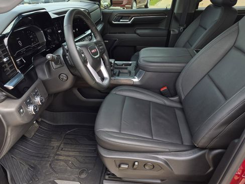 Used 2025 GMC Sierra 1500 SLT w/ SLT Premium Plus Package AWD/4WD image 15