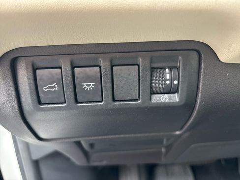 Used 2023 Subaru Ascent Limited image 12