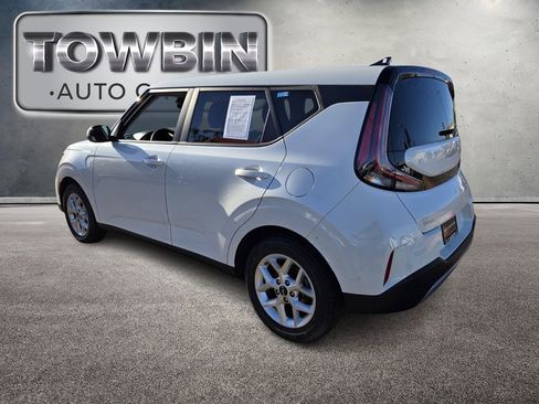 Used 2024 Kia Soul LX w/ Option Group 015 image 7