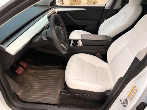 Used 2022 Tesla Model Y Performance AWD/4WD image 7