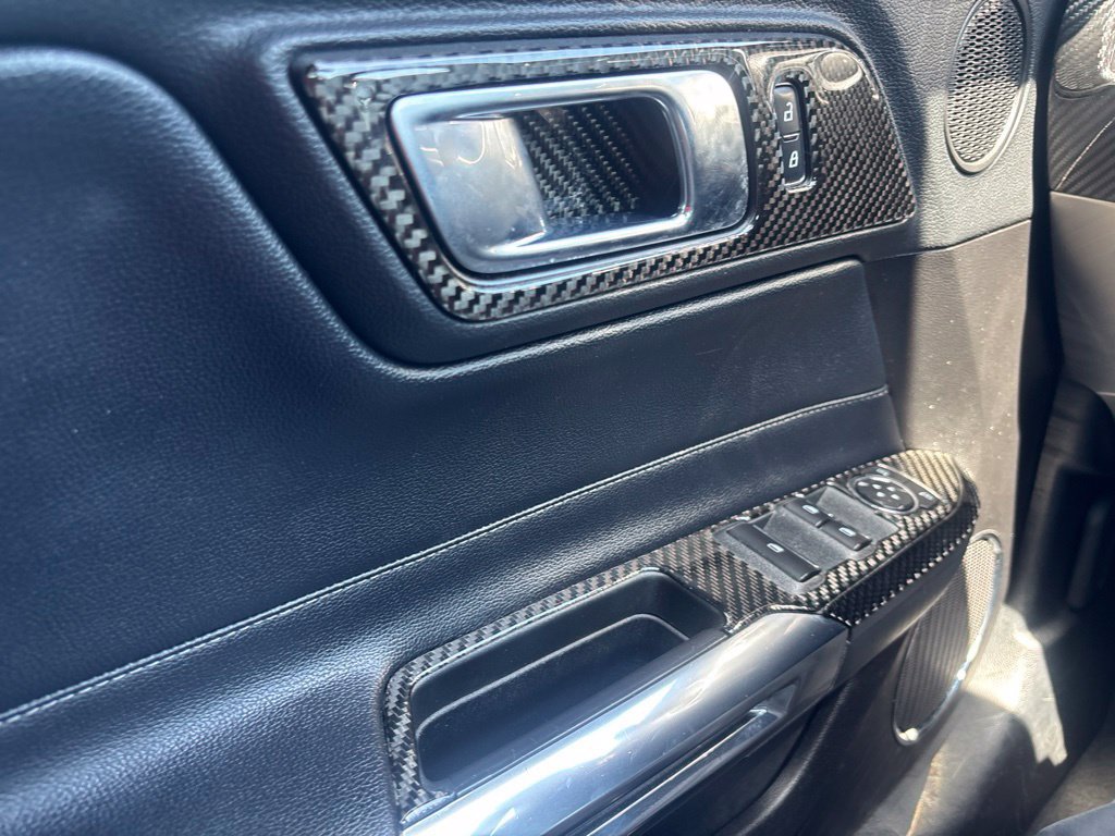 Used 2021 Ford Mustang Premium RWD image 15