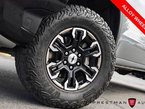 Used 2024 Chevrolet Silverado 1500 ZR2 w/ Technology Package AWD/4WD image 15