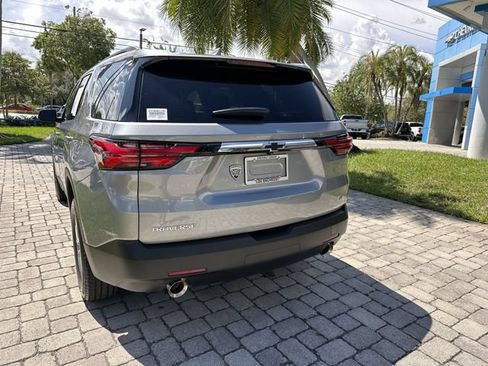 Used 2023 Chevrolet Traverse LT FWD image 35