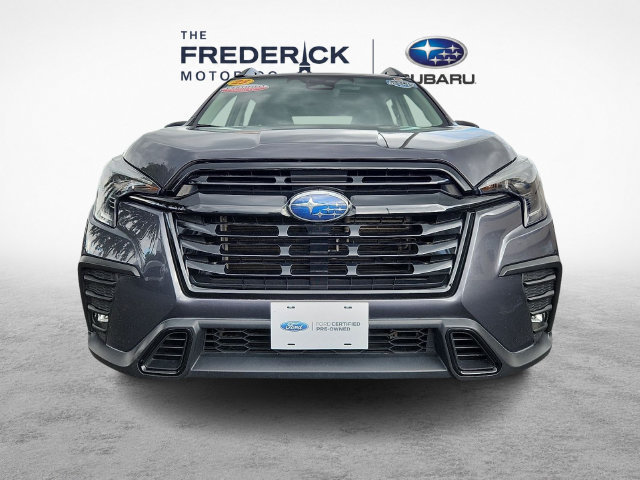 Used 2023 Subaru Ascent Onyx Edition AWD/4WD image 2