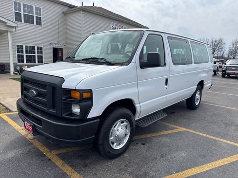 Used 2013 Ford E-350 and Econoline 350 XL w/ PWR Windows & Locks Group RWD image 2