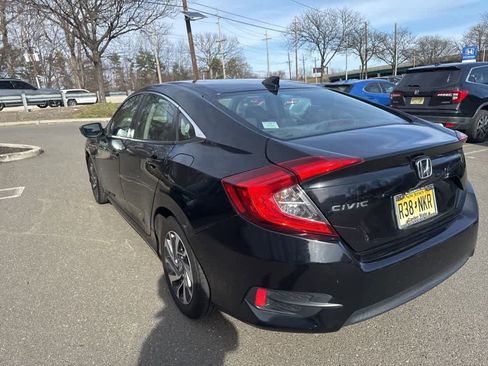 Used 2018 Honda Civic EX image 17