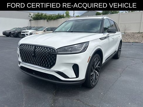 Used 2025 Lincoln Aviator Reserve w/ Equipment Group 201A AWD/4WD image 2