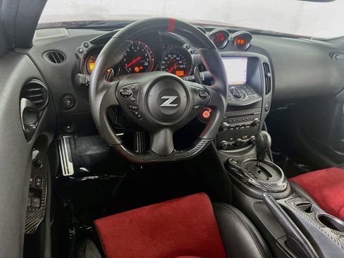 Used 2017 Nissan 370Z NISMO RWD image 21