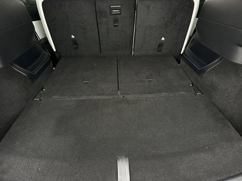 Used 2021 Tesla Model Y Long Range image 16