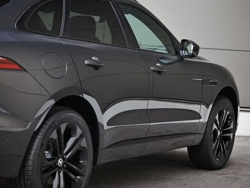 New 2026 Jaguar F-PACE R-Dynamic S image 15