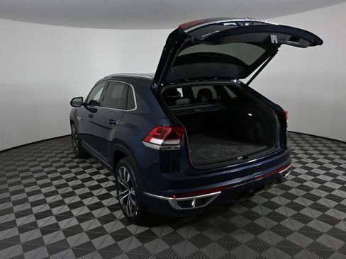 Used 2022 Volkswagen Atlas Cross Sport SEL Premium R-Line image 31