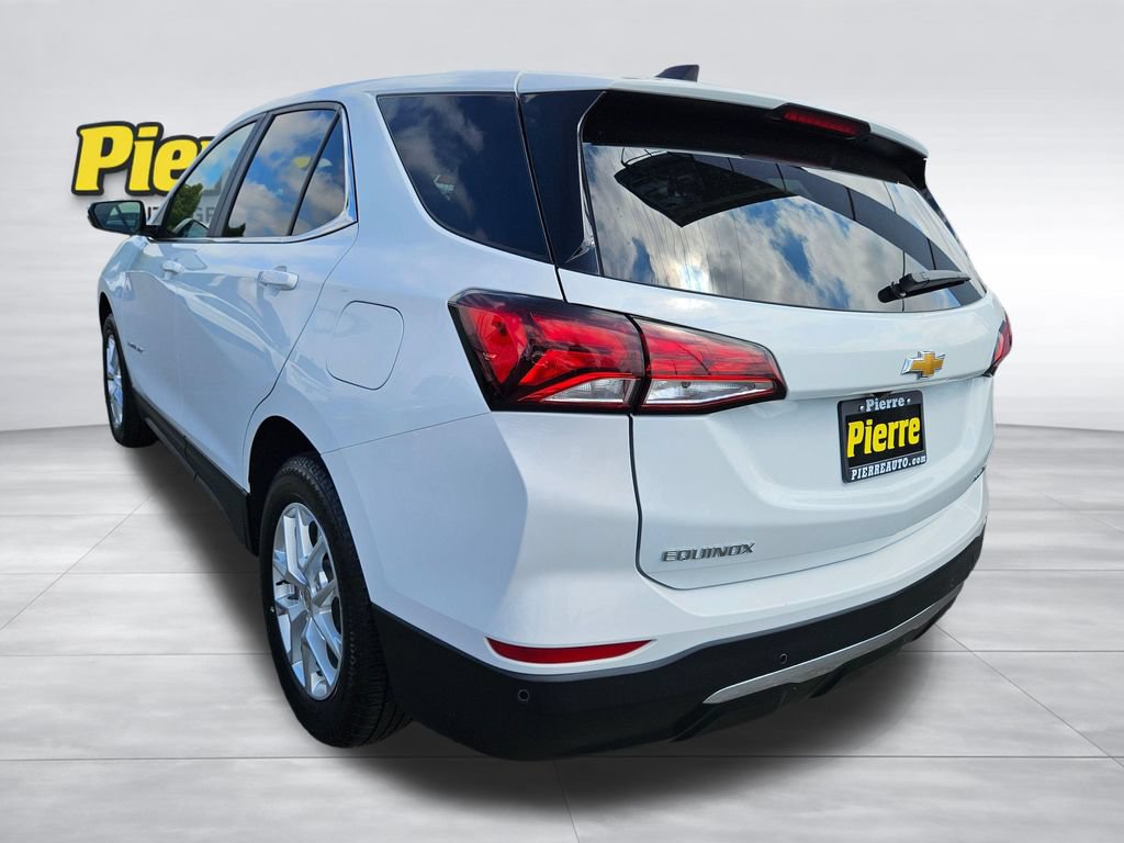 Used 2024 Chevrolet Equinox LT AWD/4WD image 3
