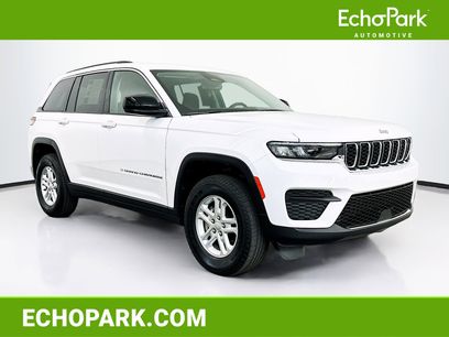 Used 2023 Jeep Grand Cherokee Laredo