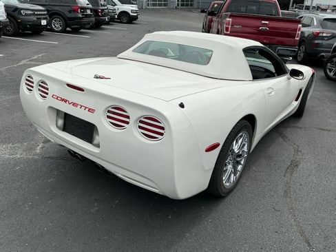 Used 2001 Chevrolet Corvette Convertible w/ Preferred Equipment Group2 RWD image 5
