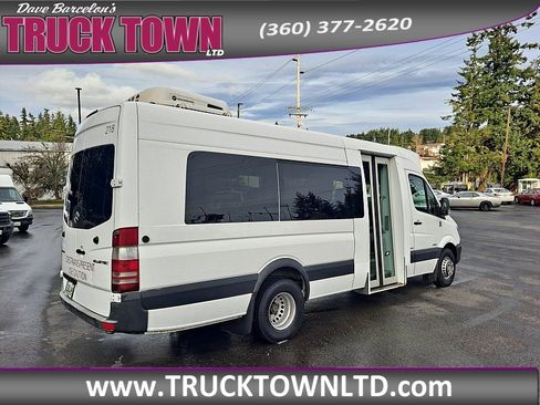 Used 2014 Mercedes-Benz Sprinter 3500 image 3