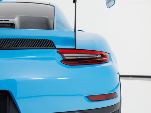 Used 2018 Porsche 911 GT2 RS RWD image 77