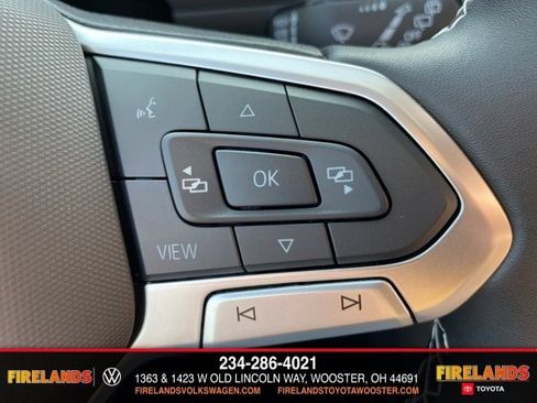 New 2024 Volkswagen Tiguan SE image 31