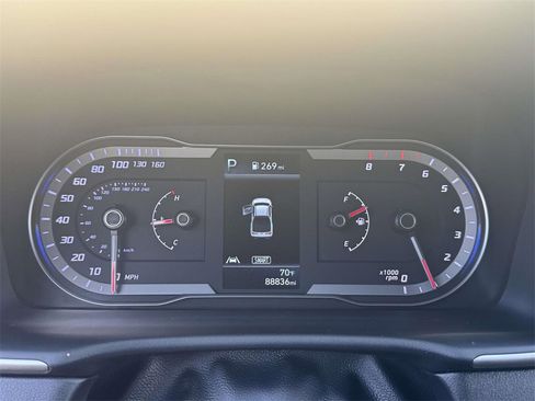 Used 2023 Hyundai Santa Cruz SE image 24