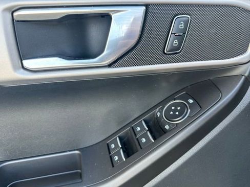 Certified 2021 Ford Explorer 2WD image 26