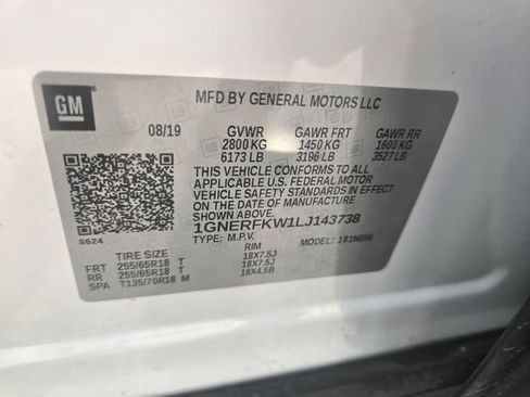 Used 2020 Chevrolet Traverse LS w/ LPO, Black Accent Package FWD image 23