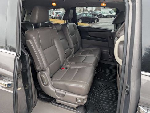 Used 2014 Honda Odyssey Touring image 12