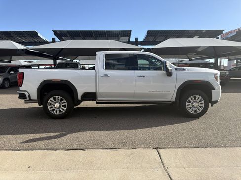 Used 2022 GMC Sierra 2500 Denali w/ Technology Package AWD/4WD image 6