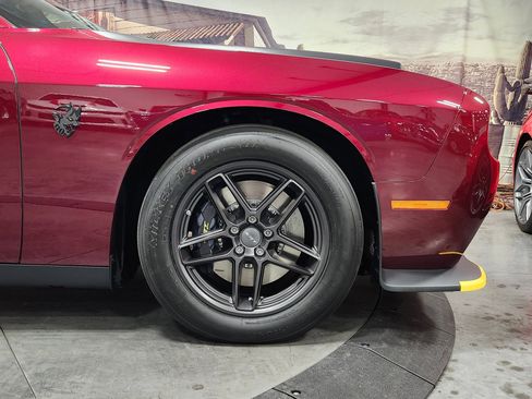 Used 2023 Dodge Challenger SRT Hellcat Redeye image 9