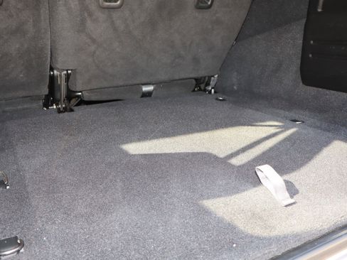 Used 2018 Jeep Wrangler Unlimited Sahara image 27