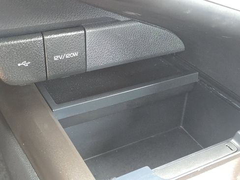 Used 2023 Toyota Camry SE image 21