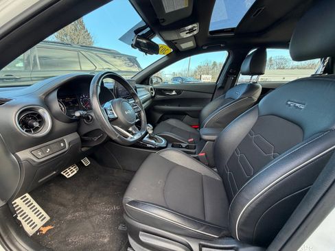 Used 2023 Kia Forte GT-Line w/ GT-Line Premium Package image 10