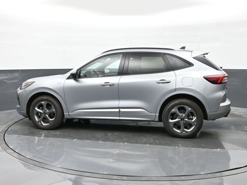 Used 2023 Ford Escape ST-Line image 9