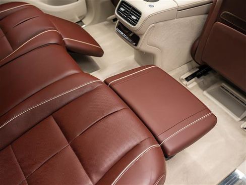 Used 2021 Mercedes-Benz Maybach GLS 600 4MATIC image 22