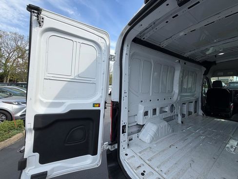 Used 2024 Ford Transit 250 148 Medium Roof Extended AWD image 19