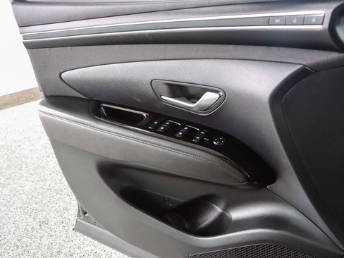 Used 2022 Hyundai Tucson Limited FWD image 23