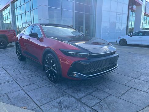 New 2026 Toyota Crown Platinum image 7