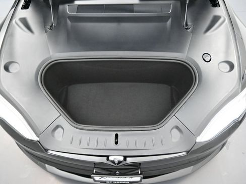 Used 2021 Tesla Model S Plaid image 13