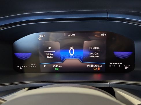 Certified 2023 Volkswagen Taos SE FWD image 19