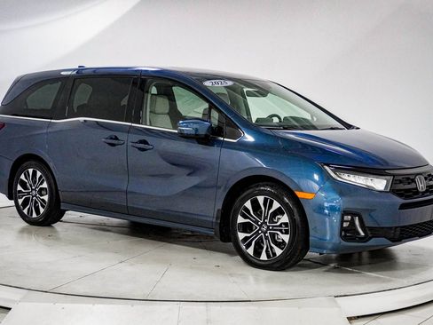 Used 2025 Honda Odyssey Elite image 14