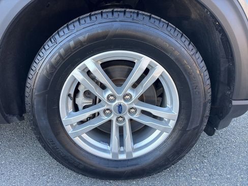 Certified 2022 Ford Explorer XLT w/ Equipment Group 202A image 55