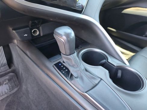 Used 2021 Toyota Camry SE image 25