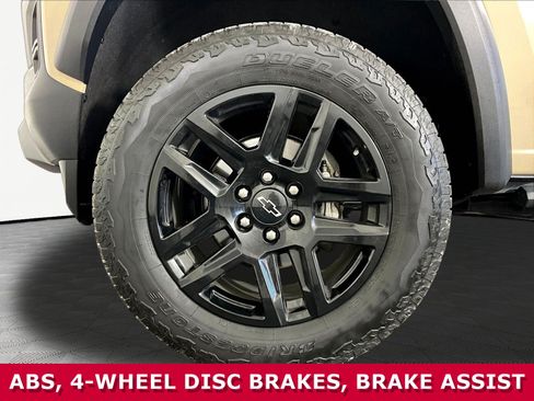 Used 2024 Chevrolet Colorado Trail Boss w/ Advanced Trailering Package AWD/4WD image 28