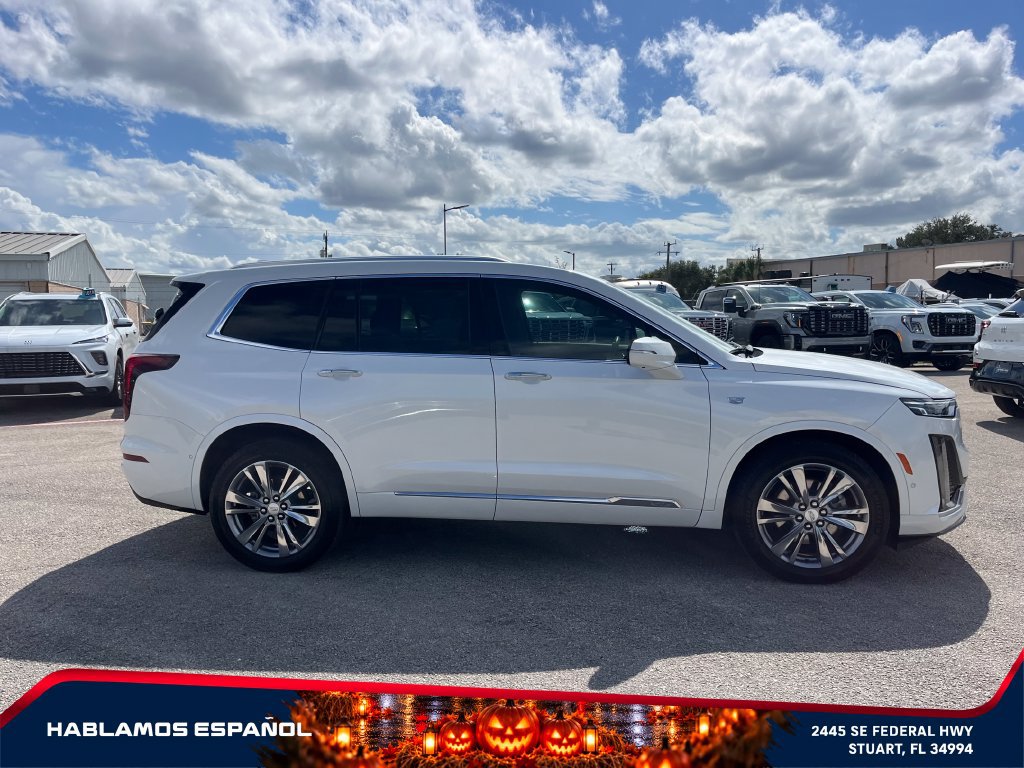 Used 2023 Cadillac XT6 Premium Luxury w/ Platinum Package AWD/4WD image 8