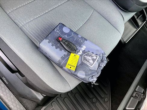 Used 2021 RAM 1500 Tradesman w/ Chrome Plus Package image 12