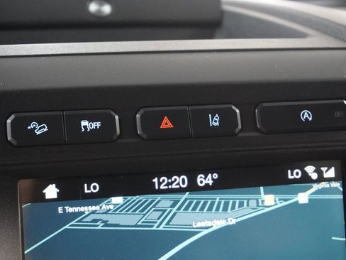 Used 2018 Ford Expedition Limited w/ Equipment Group 301A AWD/4WD image 19