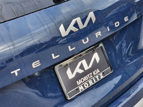 New 2025 Kia Telluride S image 8
