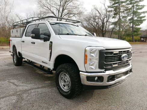 Used 2023 Ford F250 XL w/ 360-Degree Camera Package image 4
