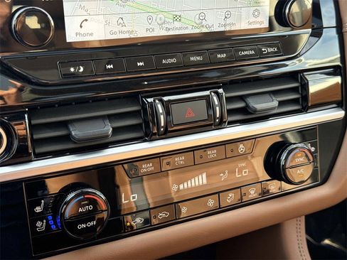 Used 2024 Nissan Pathfinder Platinum w/ Cargo Package image 25